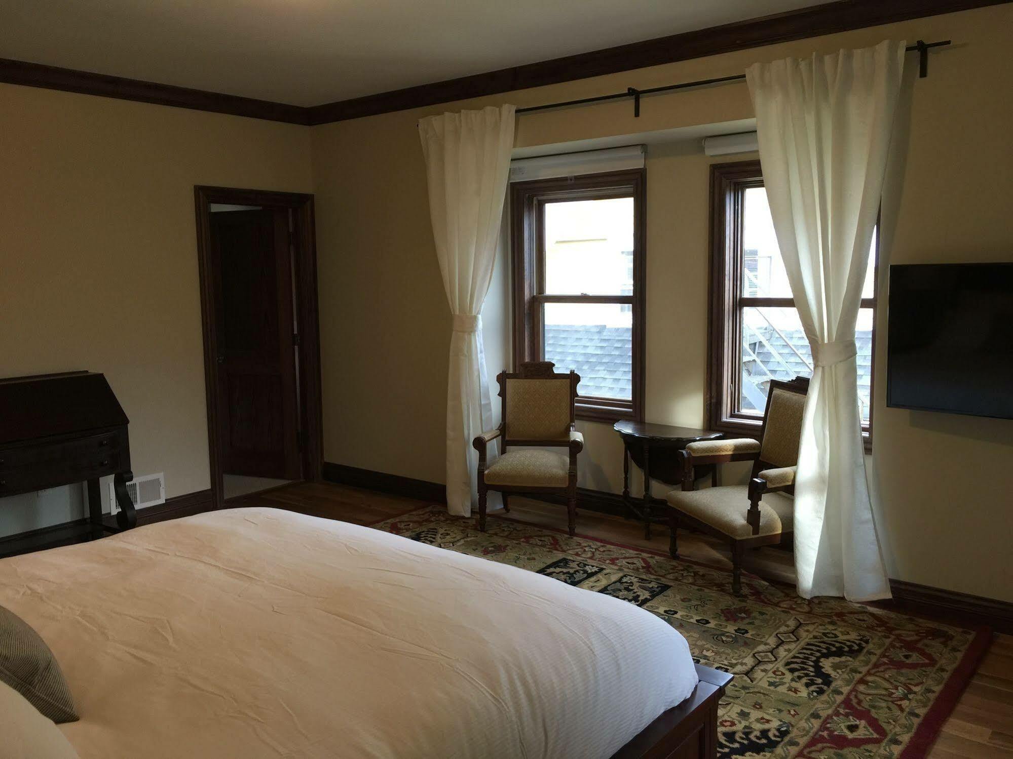 Dartmouth House Hotel Rochester Exterior photo